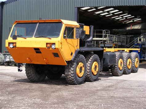 oshkosh  heavy tactical truck  lhd specification powered