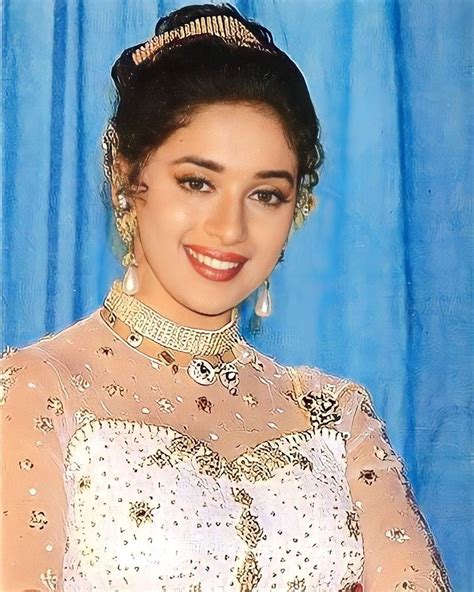 madhuri dixit beautiful image in 2022 bollywood celebrities