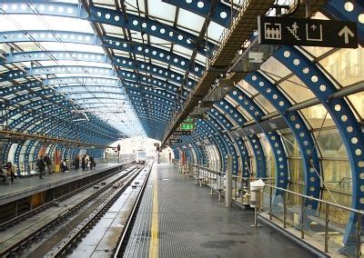 elevated  underground stations   small italian metro system   designed