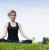 symmetrical  asymmetrical yoga poses healthy living