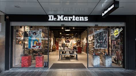 dr martens stores gariff