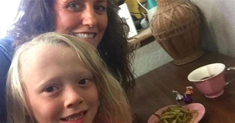 stage mom michelle duggar pushing 8 year old josie into the spotlight