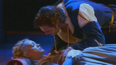 Shakespeare In Love Play Debuts In London Bbc News