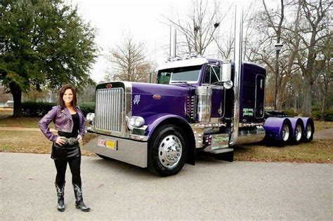 peterbilt trucks  girls female trucks