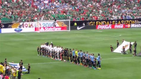 Mexico Vs Uruguay Fight Pelea Con La Bandera Gigante De