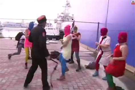Watch Cossacks Attack Pussy Riot With Whips In Sochi Dazed