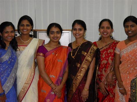 Facebook Girls Tamil Hot Girls An Hot Auntys At Facebook