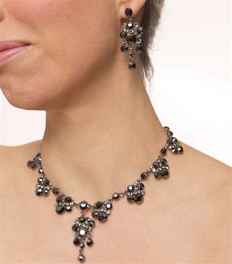 swarovski crystal black crystal necklace  earring set cluster drops swarovski black crystal