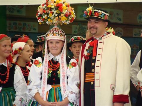 独特の文化から生まれた世界各地の絢爛たる伝統婚礼衣装20選 dna