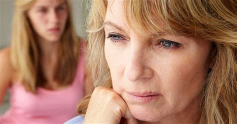 quais os sintomas da menopausa médico responde