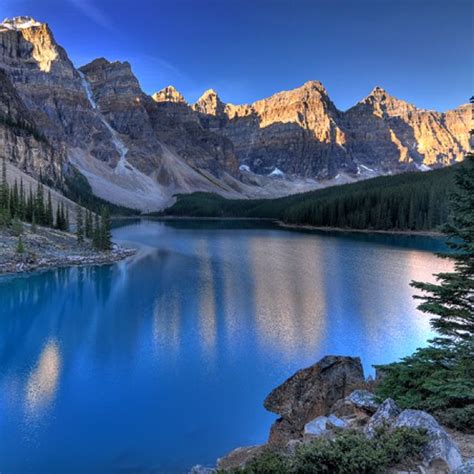 valley of the ten peaks alberta canada beautiful