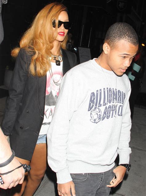 [pic] Rihanna And Little Brother Rajad Fenty Shop In Nyc — Avoiding Chris