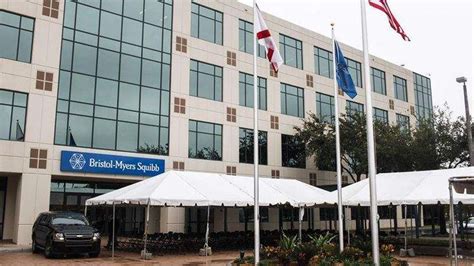 bristol myers squibb celebrates  tampa center   employ