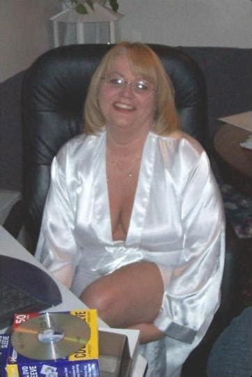 Janey W 51 From Reading Is A Local Granny Looking For Casual Sex