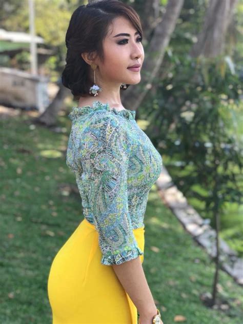 model nan htike htar san s attractive photos burmese actress and model girls