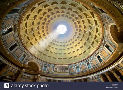 pantheon kuppel innenraum rom stockfoto bild  alamy