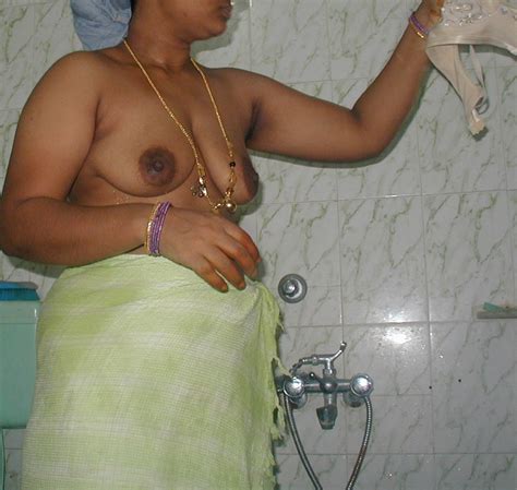 tamil aunty lathima bath4 10 porn pic from south indian mature housewife lathima sex image