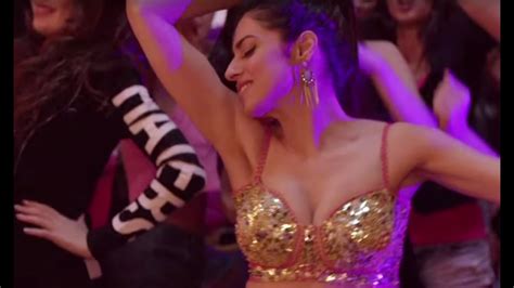 ‘sanam Re’ Item Song Divya Khosla Kumar Looked Super Hot