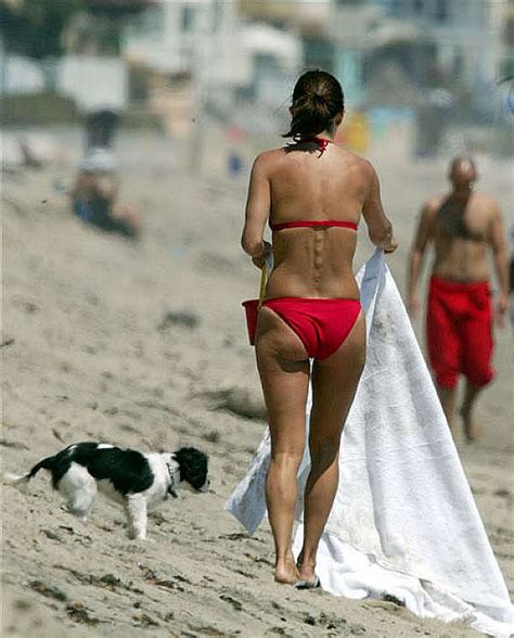 Courtney Cox Hot Milf Body In A Red Bikini Photo 2