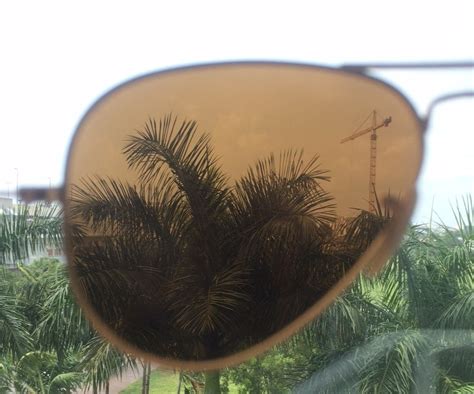 what color do you see with different color mirror lenses on sunglasses