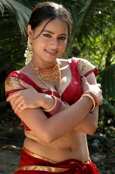 south indian actress hot navel hd pictures welcomenri