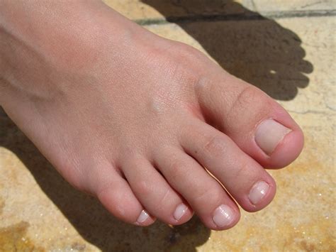 cute girls feet  friends clean  good  feet byong flickr