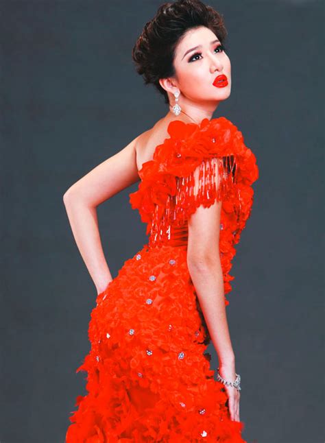 myanmar model and singer nan su yati soe s red hot fashion