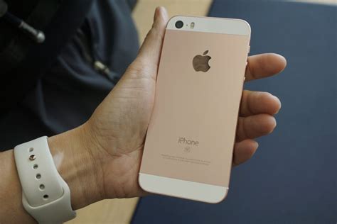 Iphone Se Vs 6s Vs 6 What Should You Buy Tom S Guide
