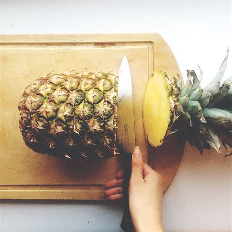 learn  cut  fresh pineapple