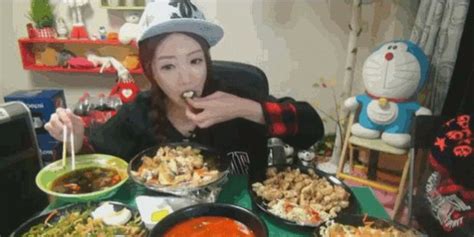 this woman makes 9 000 a month eating in front of a webcam
