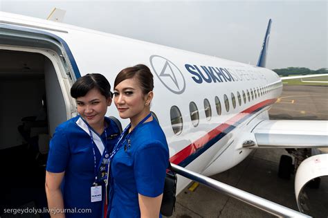 Foto Narsis Pramugari Cantik Sukhoi Sebelum Kecelakaan