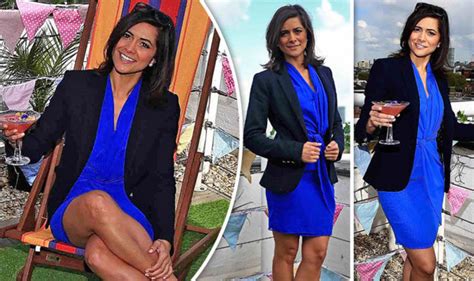 Itv Weather S Lucy Verasamy Puts On Leggy Display Flashing Toned Pins