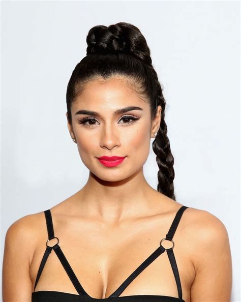 Come See The Top 8 Beauty Looks From The Iheartradio Fiesta Latina