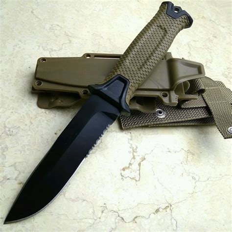 high quality brown crmov blade hunting fixed knives serrated blade