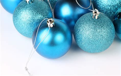 blue christmas ornaments pictures