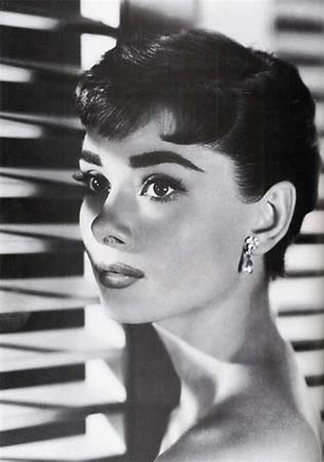 Still In Vogue Biographer Finds That Audrey Hepburn S Style Is Eternal