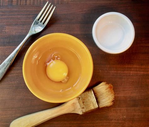 how to make egg wash perfect crusts cooking clarified