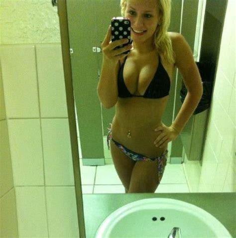 Amateur Awesomeness College Girls In Bikinis Gallery