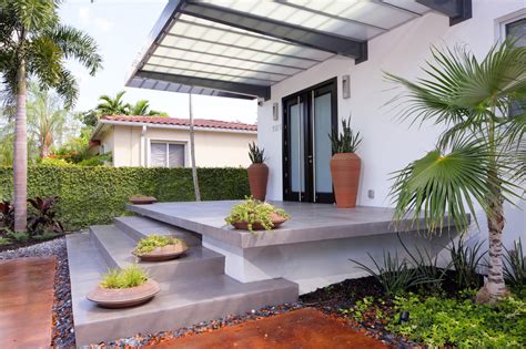 ideas  making plain concrete front porch   attractive la urbana