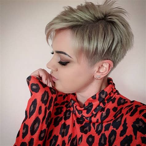 10 Simple Pixie Haircuts For Straight Hair Women Straight Hairstyles 2021