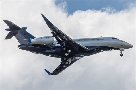 embraer kirimkan jet eksekutif praetor  pertama  flexjet