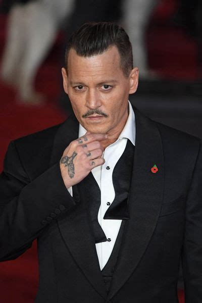 Johnny Depp Découvrez Sa Nouvelle Coupe De Cheveux Très Originale Elle