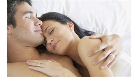 6 secrets to make him head over heels in love with you vairm ~ natural herbal vaginal