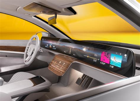 continental showcases   curved display  cars  ces