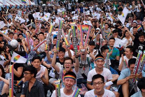 court ruling paves way for taiwan to become first country in asia to legalise gay marriage