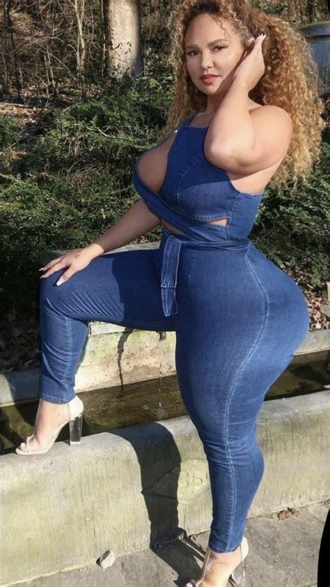 Beautiful Curves Beautiful Black Women White Women Curvy Jeans