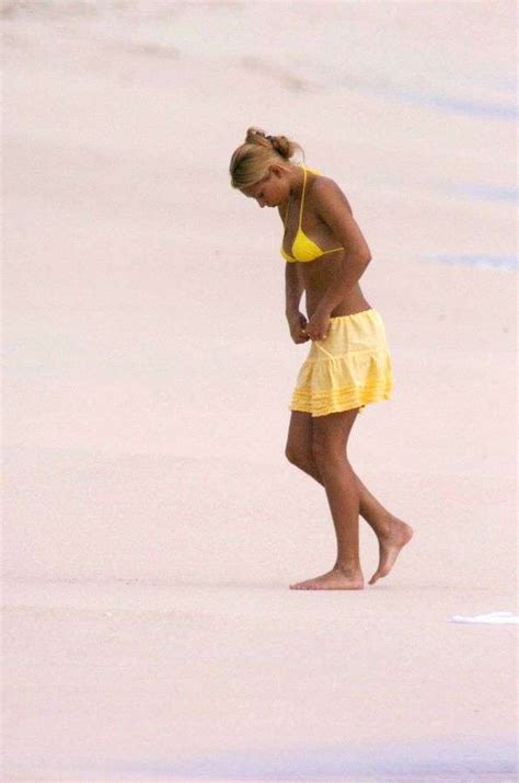 anna kournikova s hot yellow bikini in st barths jessica alba hot picture