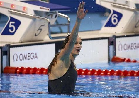 swimming hosszu wins women s 400m im in world record time