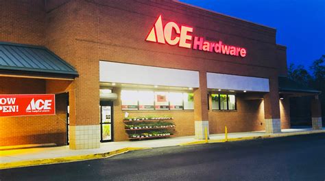 ace hardware  cantonment proves    helpful place  business
