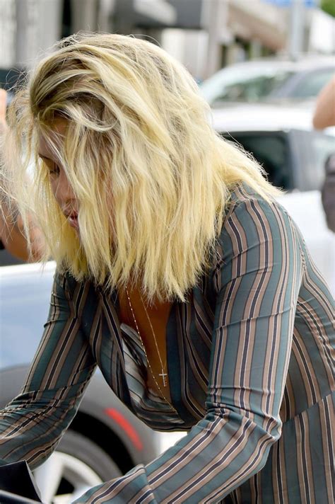 Sofia Richie Flashes Nude Tits — Scott Disick Girlfriend S